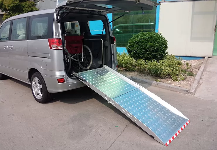 bmwr 2 wheelchair ramp 3