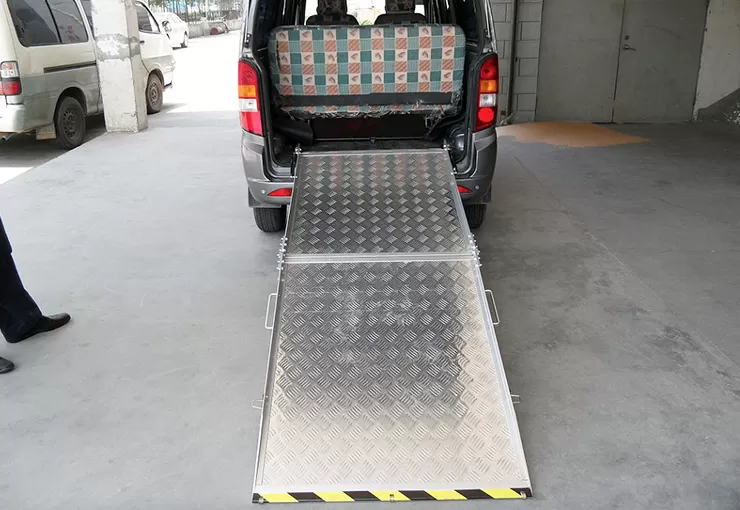 bmwr 2 wheelchair ramp 5