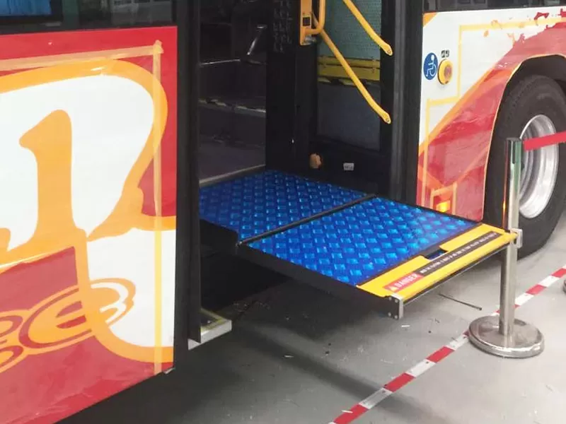 Xinder-Tech 버스 휠체어 리프트의 특징