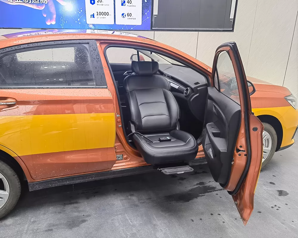 cases of swivel car seats 3