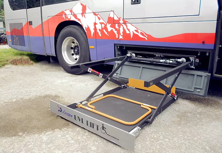 uvl 700ii 1300ii 1600ii h wheelchair lift in luggage 4