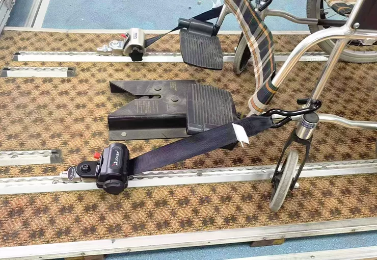x 801 1 wheelchair restraint system 11